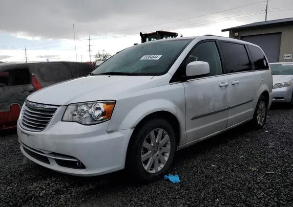 samochody osobowe Chrysler Town &amp; Country cena 29000 przebieg: 164542, rok produkcji 2016 z Kędzierzyn-Koźle